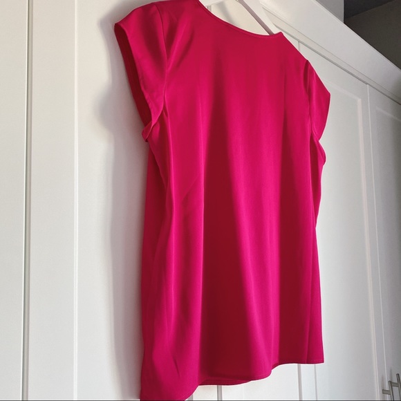 Like new Ivanka Trump top - Picture 5 of 6